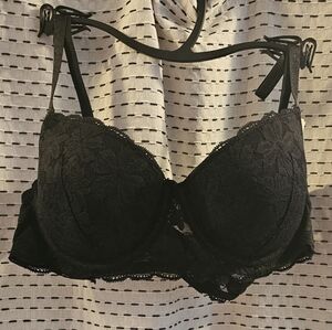 No Boundaries Elegant Black Lace Bra